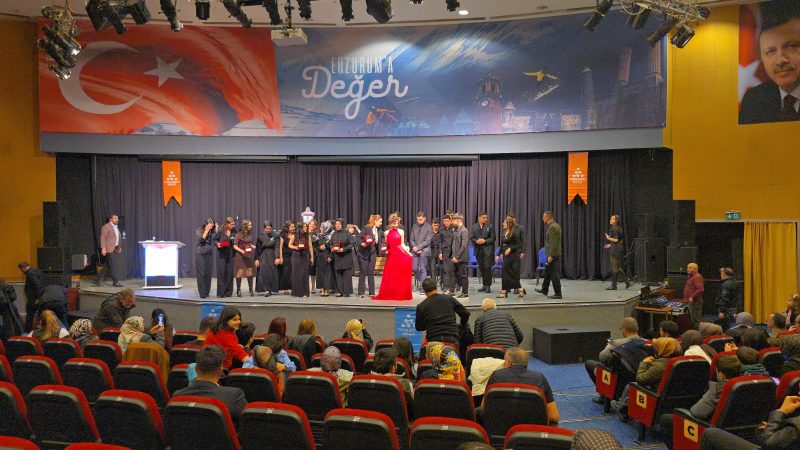 Geleneksel Şiir Gecemiz